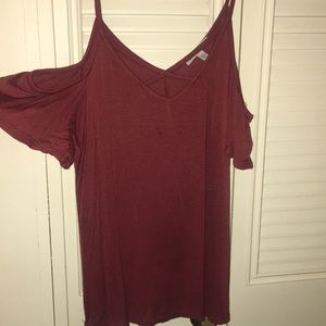 Of the shoulder maroon tee